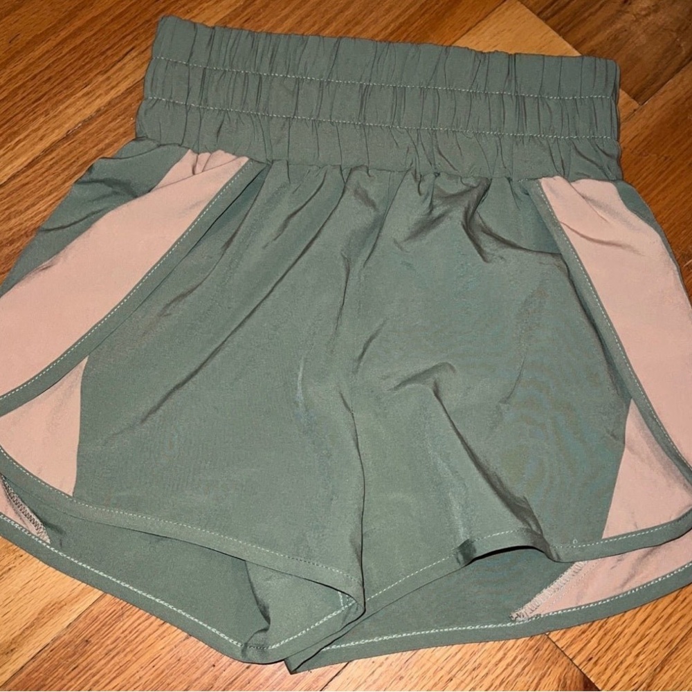 Ninexis | Small | NWOT